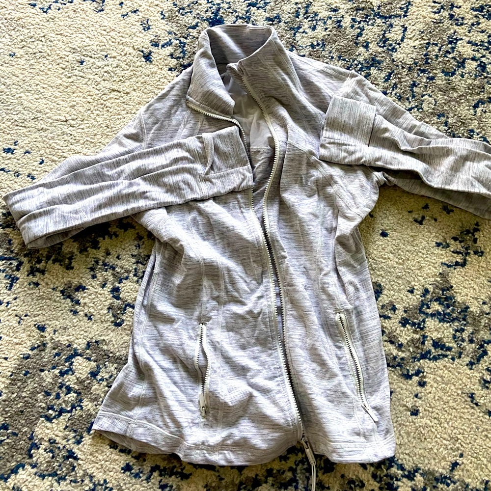 Lululemon define jacket size 10